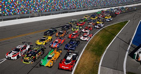 rolex 24 race daytona.